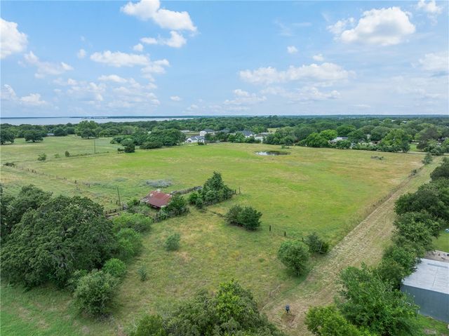 120 Avenue M, Somerville, TX 77879