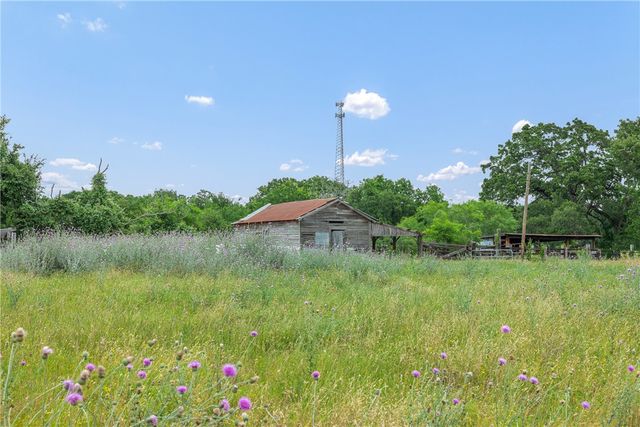120 Avenue M, Somerville, TX 77879