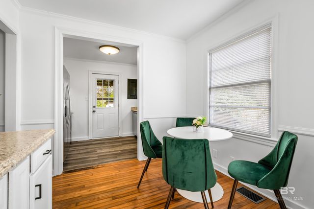 208 Pinehill Drive, Mobile, AL 36606