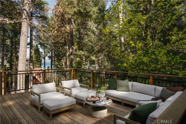 468 Sky View Ridge Drive, Lake Arrowhead, CA 92352