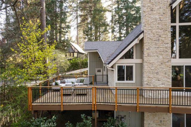 468 Sky View Ridge Drive, Lake Arrowhead, CA 92352