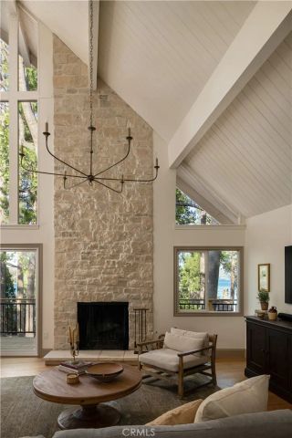 468 Sky View Ridge Drive, Lake Arrowhead, CA 92352