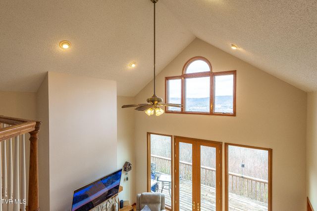 512 Wood View Court, Kingsport, TN 37664