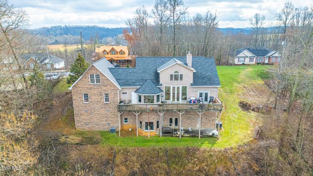 512 Wood View Court, Kingsport, TN 37664