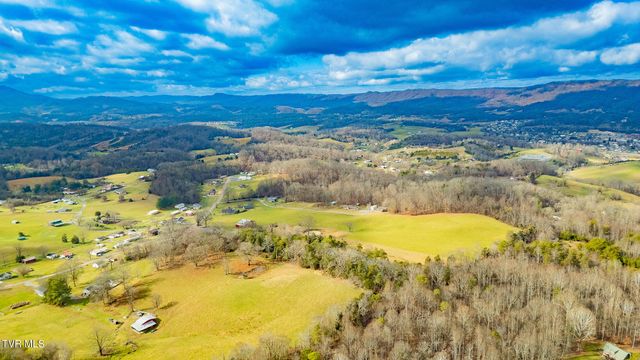 512 Wood View Court, Kingsport, TN 37664