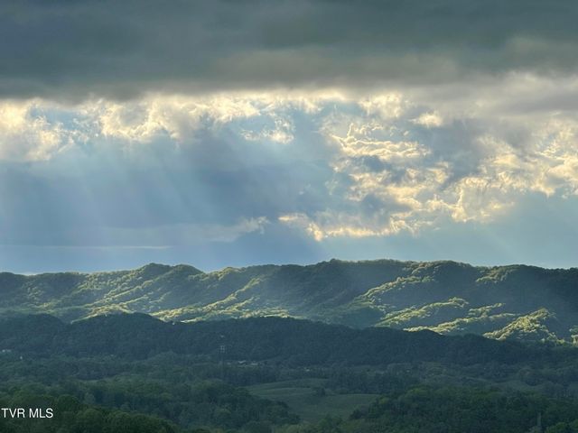 512 Wood View Court, Kingsport, TN 37664