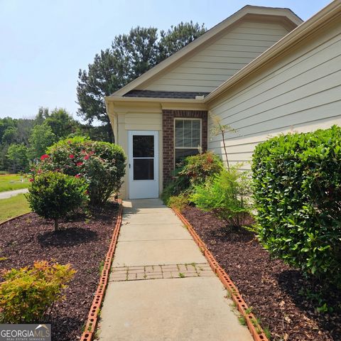 237 River Meadow Drive, Lagrange, GA 30241