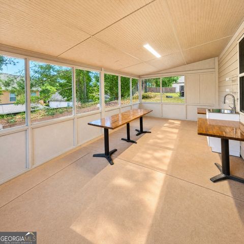 237 River Meadow Drive, Lagrange, GA 30241