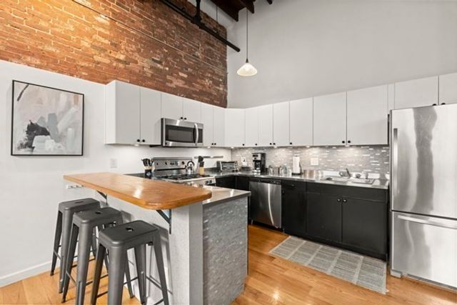 13-19 Stanhope Street 3C, Boston, MA 02116