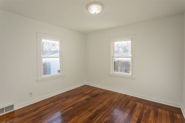 2710 Adams Avenue, Des Moines, IA 50310