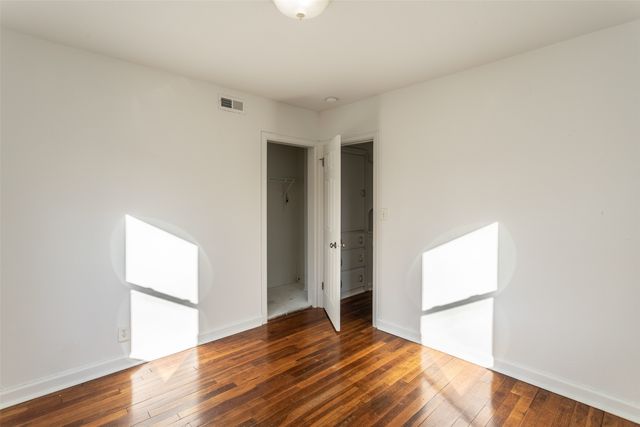 2710 Adams Avenue, Des Moines, IA 50310