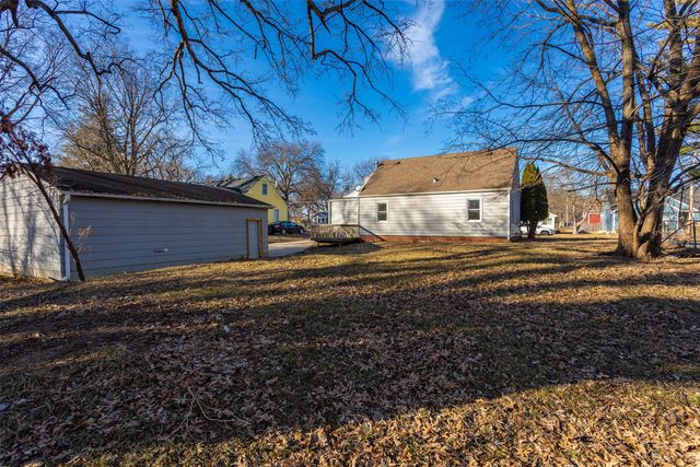 2710 Adams Avenue, Des Moines, IA 50310