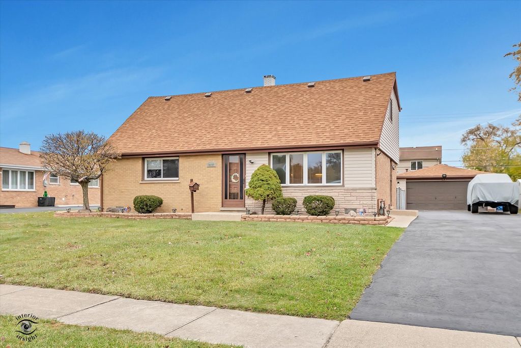 9137 Orchard Lane, Bridgeview, IL 60455