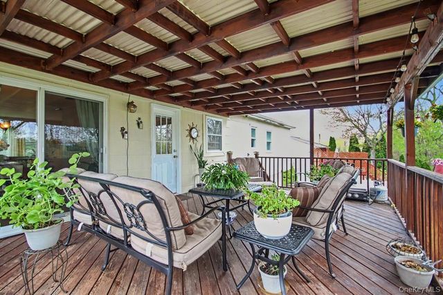 37 Half Hollow, Monroe, NY 10950