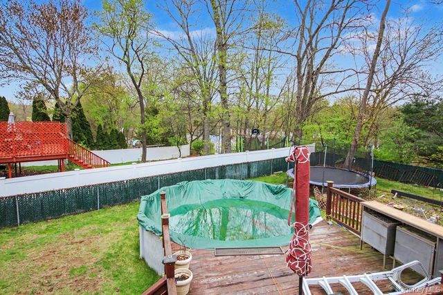 37 Half Hollow, Monroe, NY 10950