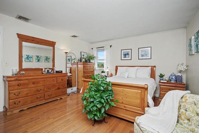 37 Half Hollow, Monroe, NY 10950