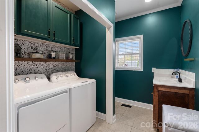 2472 Genelia Drive, Claremont, NC 28610