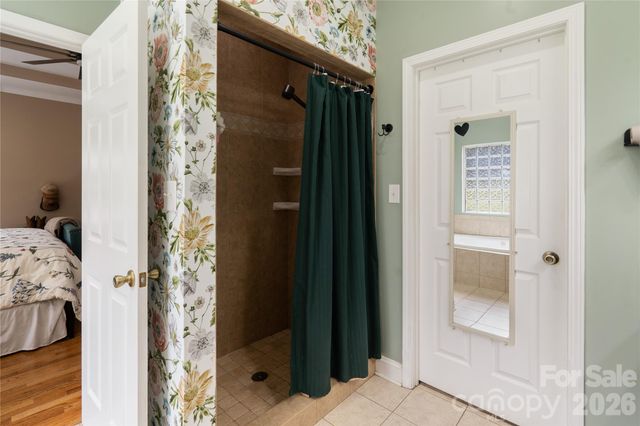 2472 Genelia Drive, Claremont, NC 28610