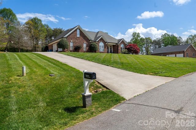 2472 Genelia Drive, Claremont, NC 28610