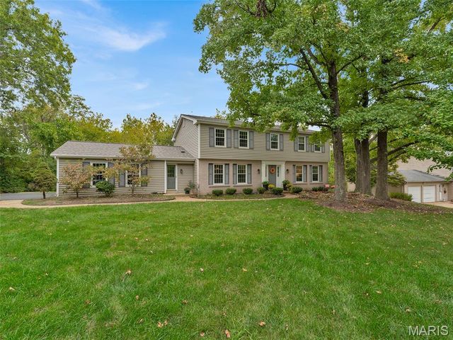 1672 Ansonborough Drive, Chesterfield, MO 63017