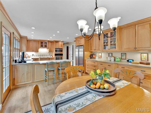 1672 Ansonborough Drive, Chesterfield, MO 63017