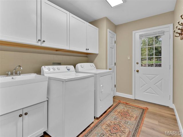 1672 Ansonborough Drive, Chesterfield, MO 63017