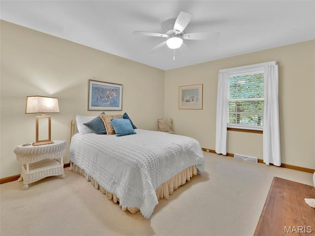 1672 Ansonborough Drive, Chesterfield, MO 63017