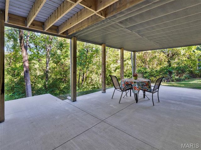 1672 Ansonborough Drive, Chesterfield, MO 63017