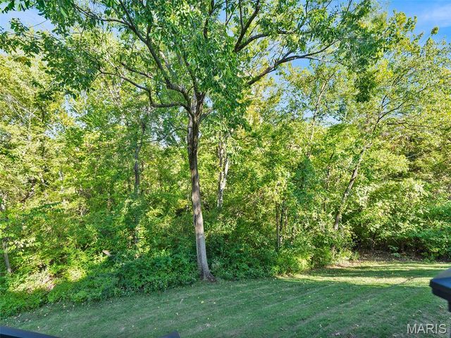 1672 Ansonborough Drive, Chesterfield, MO 63017