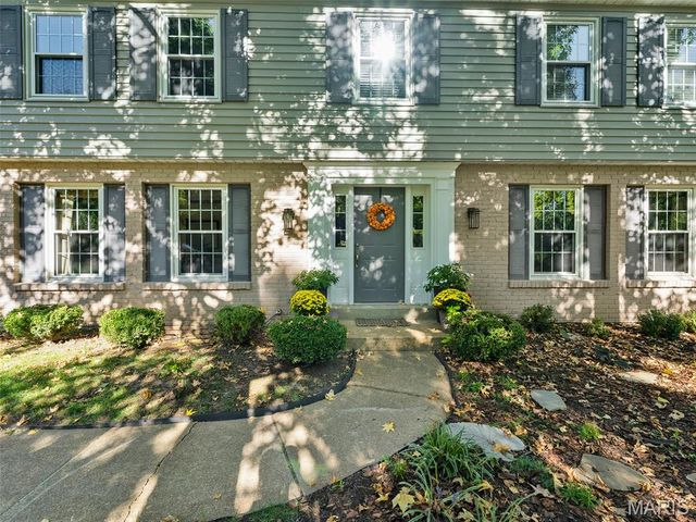 1672 Ansonborough Drive, Chesterfield, MO 63017