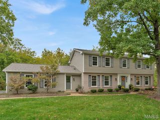 1672 Ansonborough Drive, Chesterfield, MO 63017