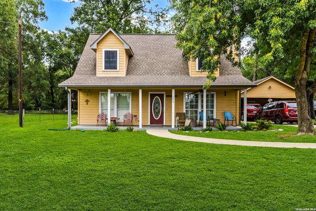 226 CREST LN, Onalaska, TX 77360