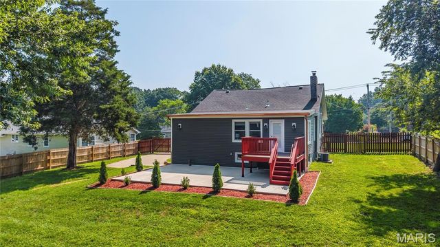 3655 McKibbon Road, St Louis, MO 63114
