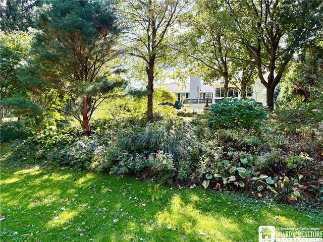 335 Chestnut Street, Pomfret, NY 14063