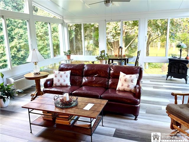 335 Chestnut Street, Pomfret, NY 14063