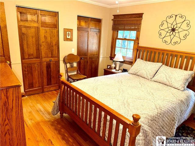 335 Chestnut Street, Pomfret, NY 14063