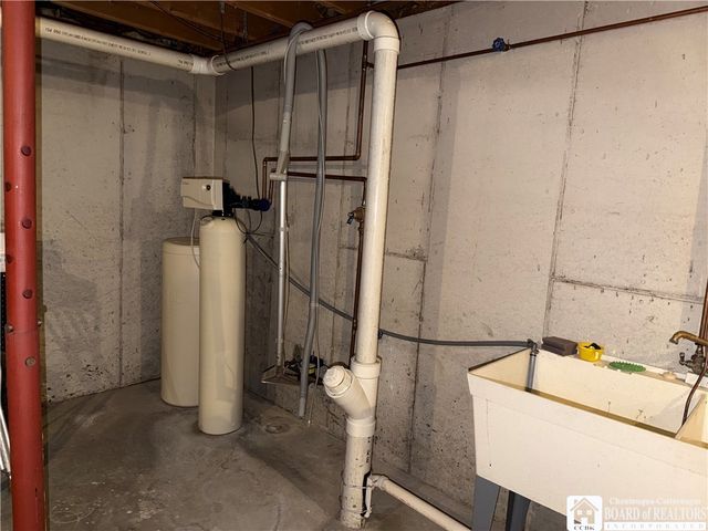 335 Chestnut Street, Pomfret, NY 14063