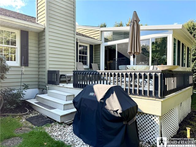 335 Chestnut Street, Pomfret, NY 14063