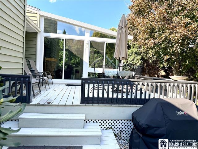 335 Chestnut Street, Pomfret, NY 14063