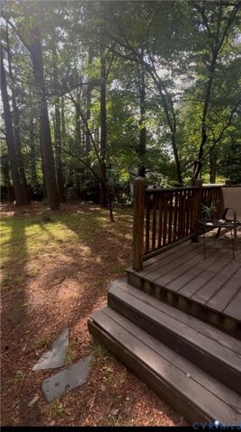 9010 Fawn Ln, Henrico, VA 23229