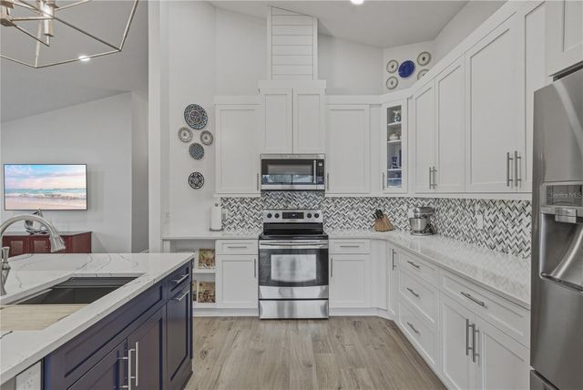 2317 WALDEN PLACE N, Plant City, FL 33566