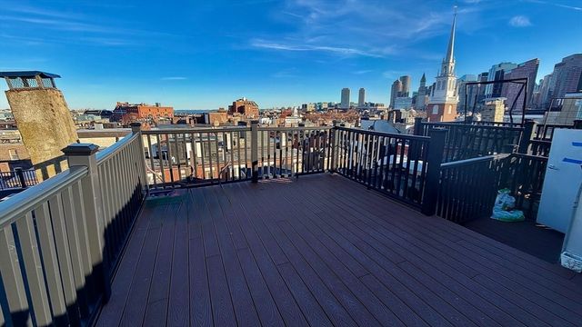 57 Charter Street 4A, Boston, MA 02113