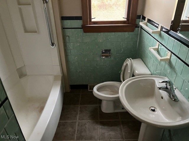 36200 Westwood Drive, North Ridgeville, OH 44039