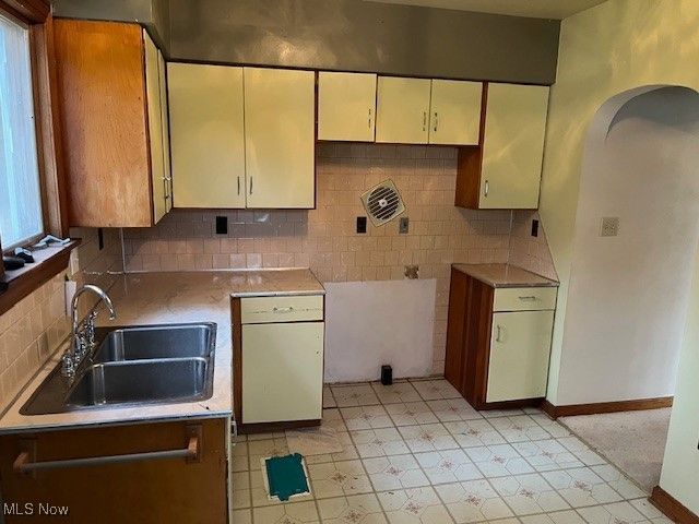 36200 Westwood Drive, North Ridgeville, OH 44039