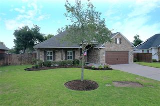 59 Dove Tree Court, Lake Jackson, TX 77566