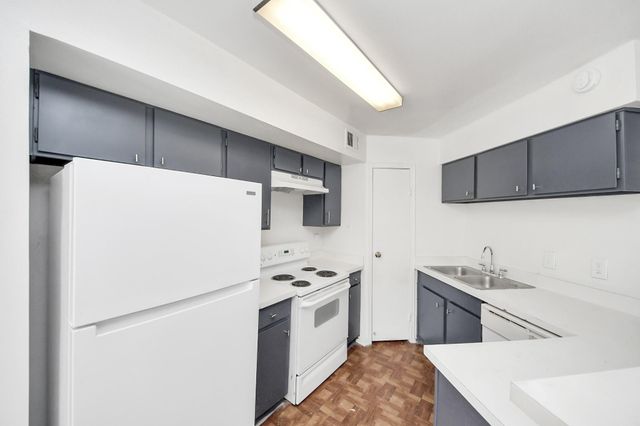 7200 W T C Jester Boulevard 2604, Houston, TX 77088