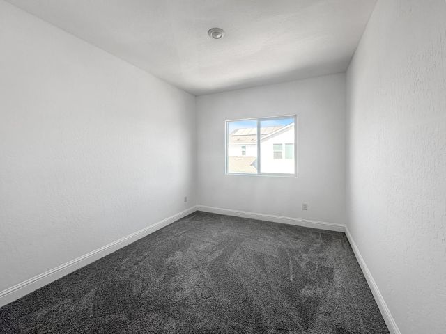 7124 W Poe Avenue, Fresno, CA 93723
