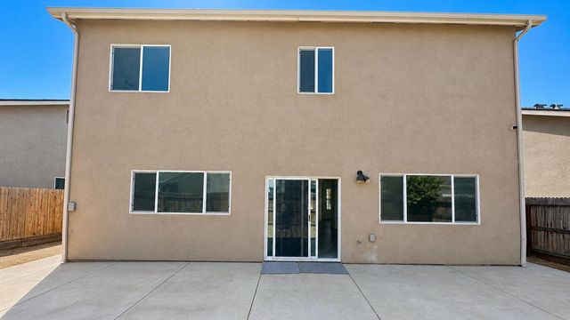 7124 W Poe Avenue, Fresno, CA 93723