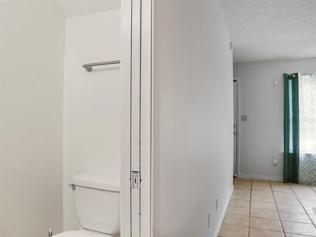 2108 Schwab Ct B, Pensacola, FL 32504