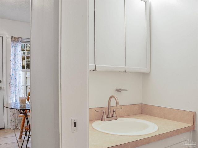 2108 Schwab Ct B, Pensacola, FL 32504